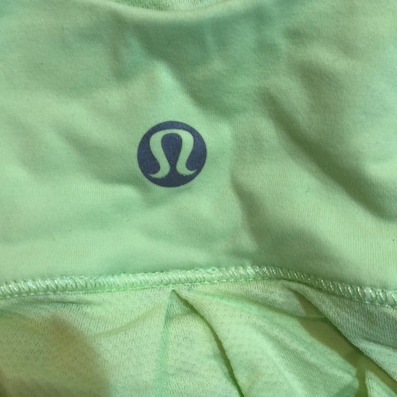 Lululemon elevate tank size 8 - Picture 5 of 8